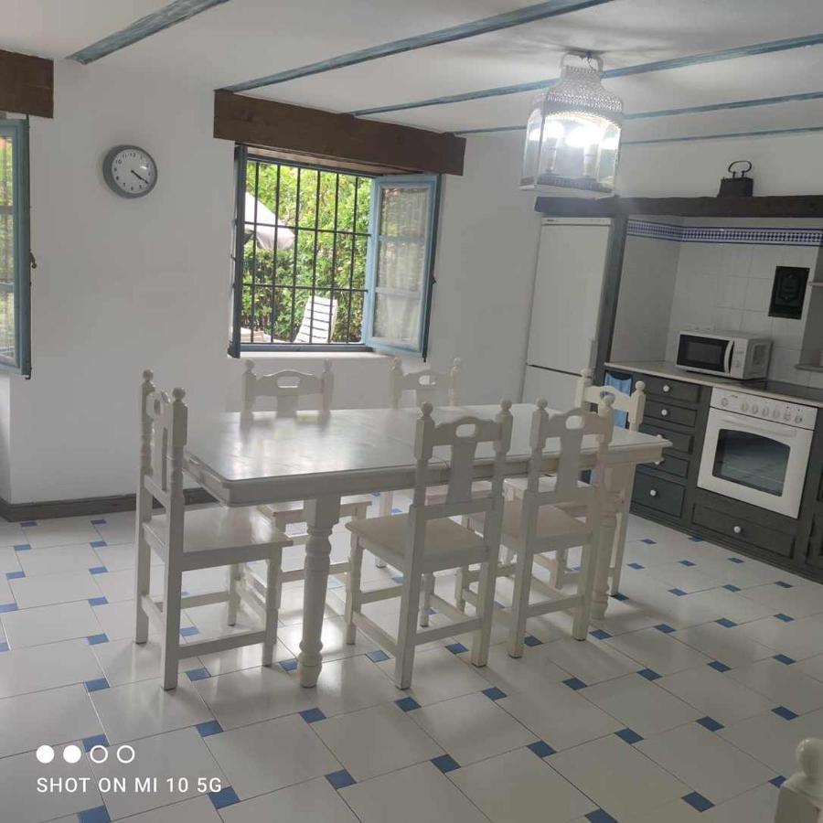 Casa Rural El Amparuco Treceno ภายนอก รูปภาพ